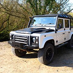 D44 - Defender 8274 Winch Bumper