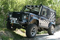 D44 - Defender Clubman Steering Guard