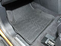 RUBBER MATS-FREELANDER 2-RHD