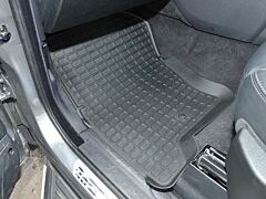 RUBBER MATS-D3/4-RHD