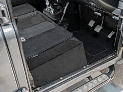 Defender Carpet Kit - Puma 2.4 - Right hand drive - Front