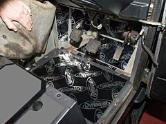 SOUND DEADENING PUMA FOOTWELLS