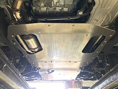 D44 - Discovery 5 Rear Guard