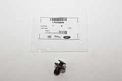 LR005896 - RETAINER - RIVET