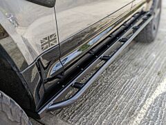 D44 - NEW Defender 90 Tree Sliders 2020 - On