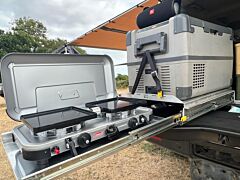 D44 - Fridge Slide & Cooker Slide